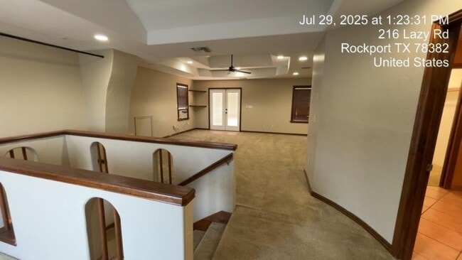 Building Photo - 216A Lazy Rd