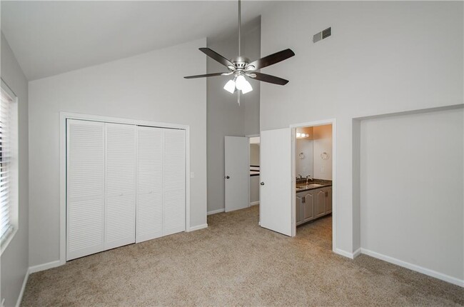 Building Photo - 150 Karina Pl