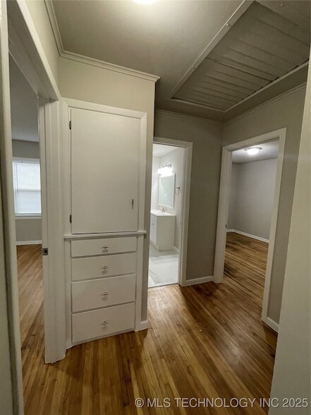 Building Photo - 5308 S Madison Ave