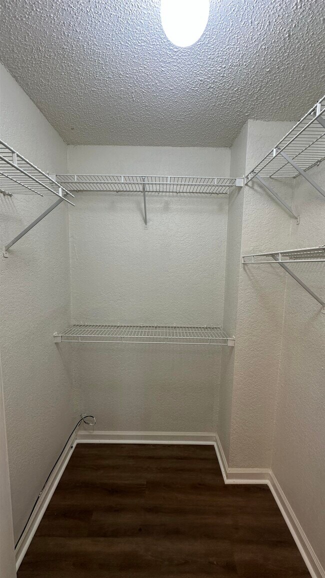 Building Photo - 3480 Daylily Ln