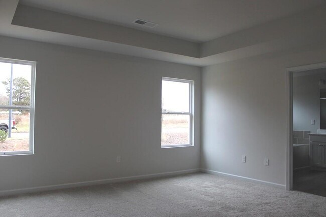 Building Photo - 731 Pt Pl Dr