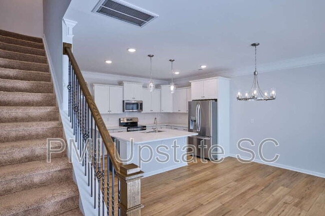 Building Photo - 49 Fair Vlg Ln