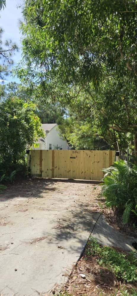 Building Photo - 15941 Mellen Ln