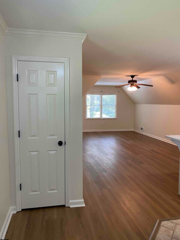 Building Photo - 615 Watersedge