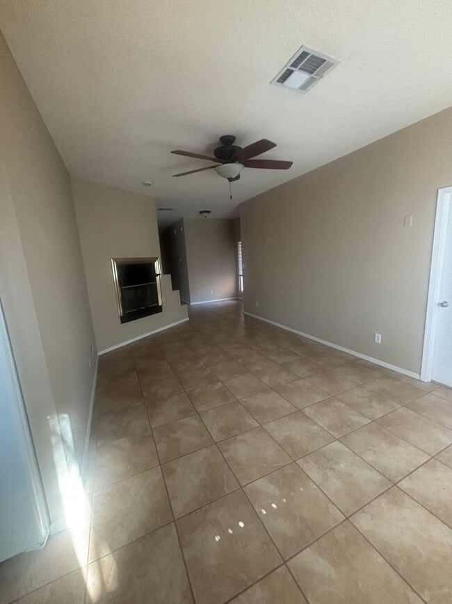 Building Photo - Charming 3 bedroom/2 bathroom Home located in Las Cruces