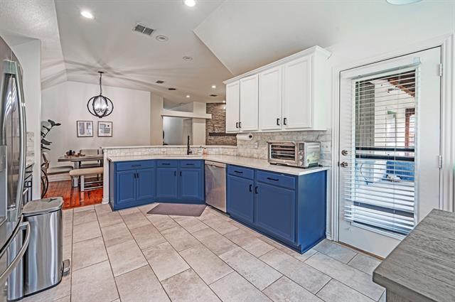 Building Photo - 8309 Green Ash Dr