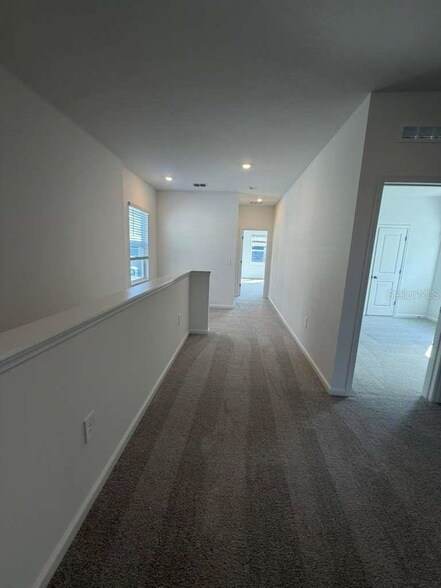 Building Photo - 5195 Loyalty Dr