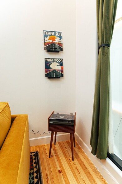 Building Photo - 1911 3rd Ave N