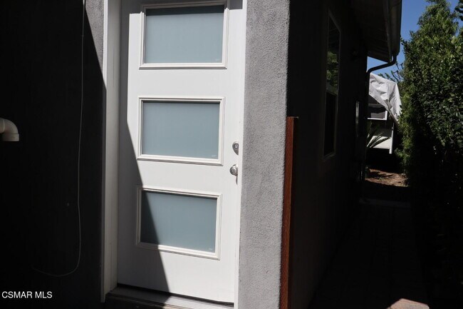 Building Photo - 18600 Ingomar St