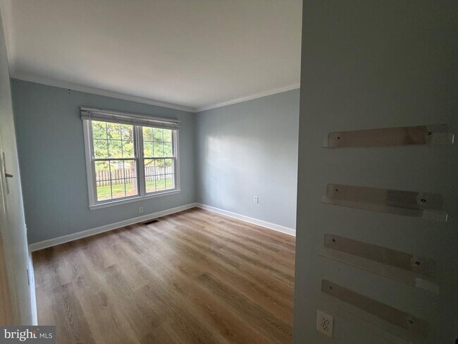 Building Photo - 12120 Stoneford Dr