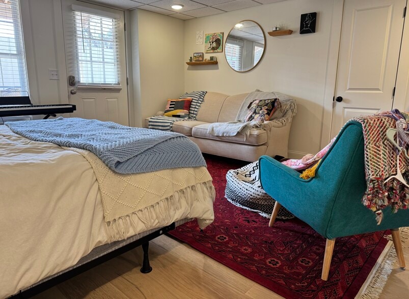 Living/Bedroom - 343 S Gay St