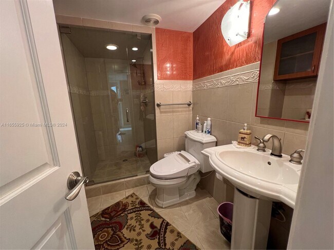 Building Photo - 1865 S Ocean Dr