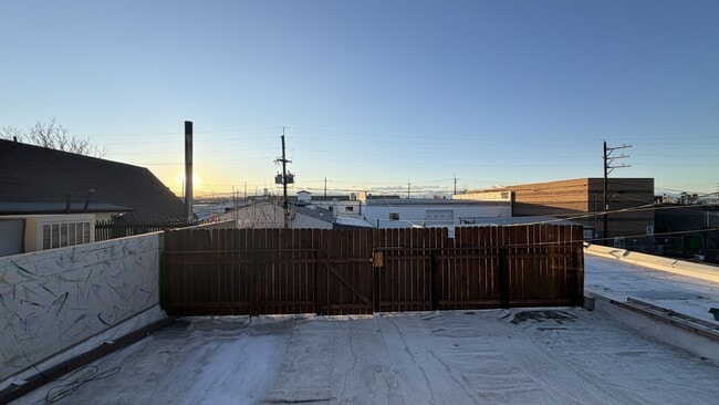 Building Photo - 1447 S Broadway