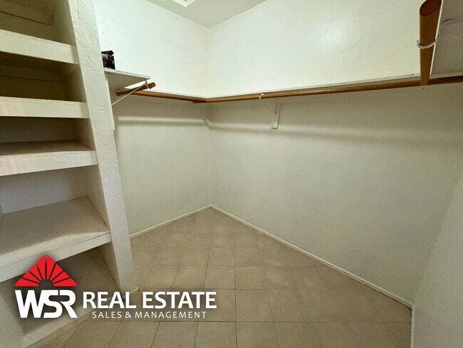 Building Photo - Home for rent in Canyon Crest!