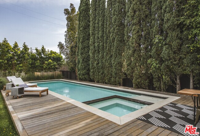 Building Photo - 12662 Rose Ave