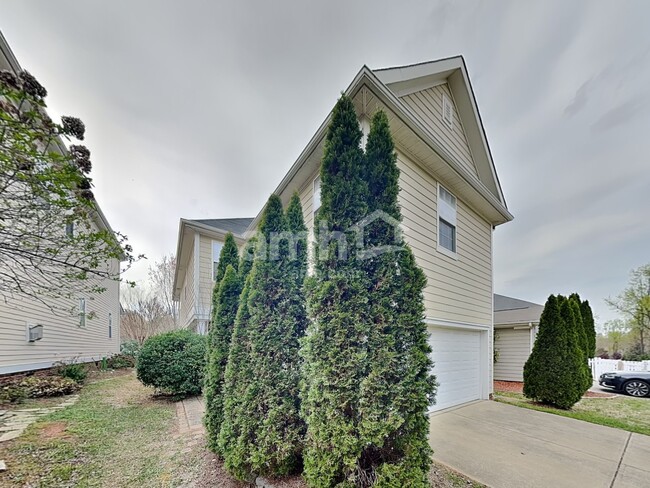 Building Photo - 14124 Holly Springs Dr