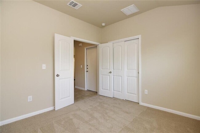 Building Photo - 843 Winnsboro Dr
