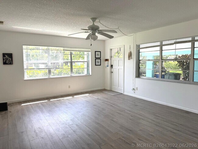 Building Photo - 1115 Hernando St