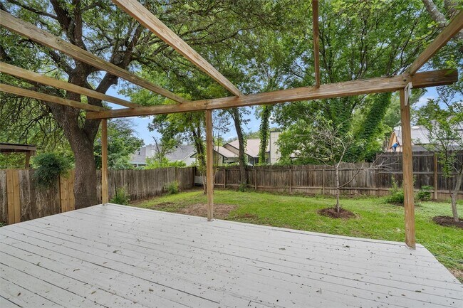 Building Photo - 1708 Woodwind Ln