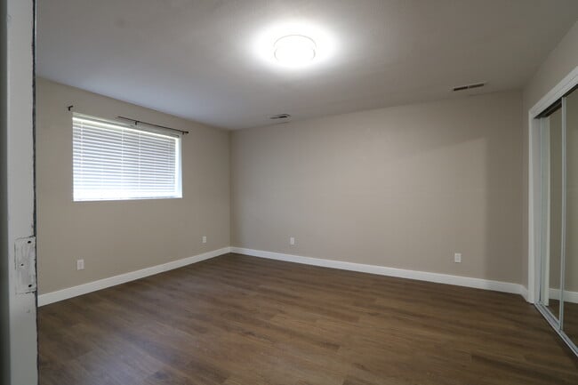 Building Photo - 9663 N Ptarmigan Dr