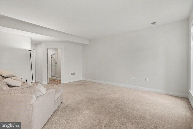 Building Photo - 1461 Keegan Ln