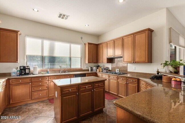 Building Photo - 3419 E June Cir