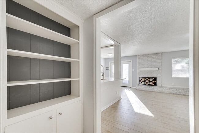 Building Photo - 14228 Misty Meadow Ln