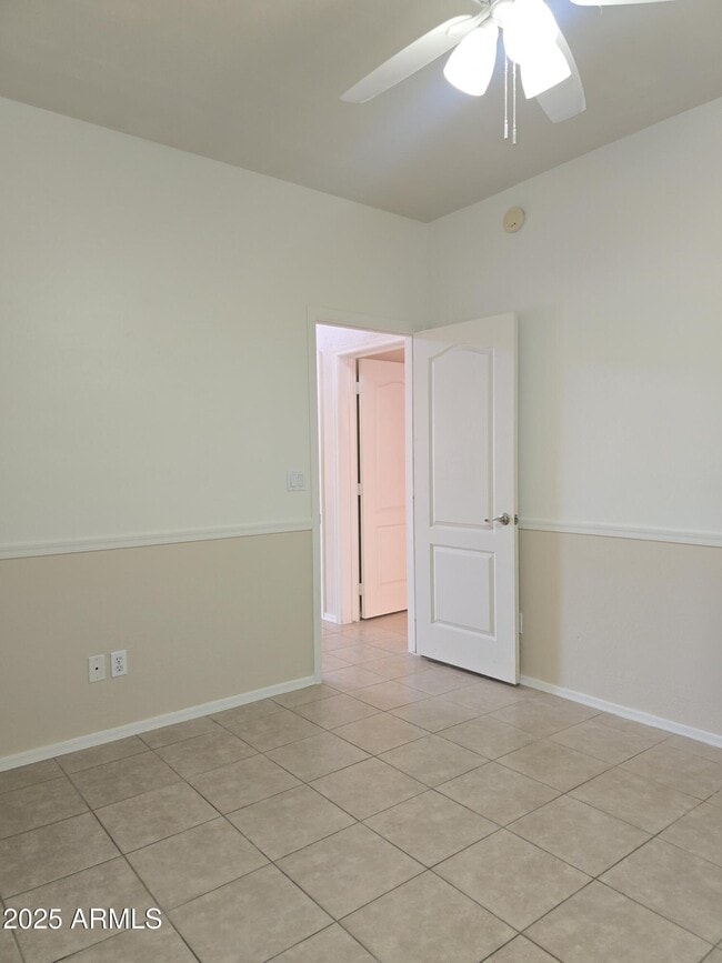Building Photo - 8940 W Olive Ave