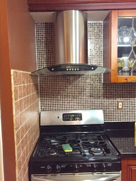 Building Photo - 2716 41st Ave