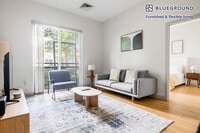 Building Photo - 320 D St