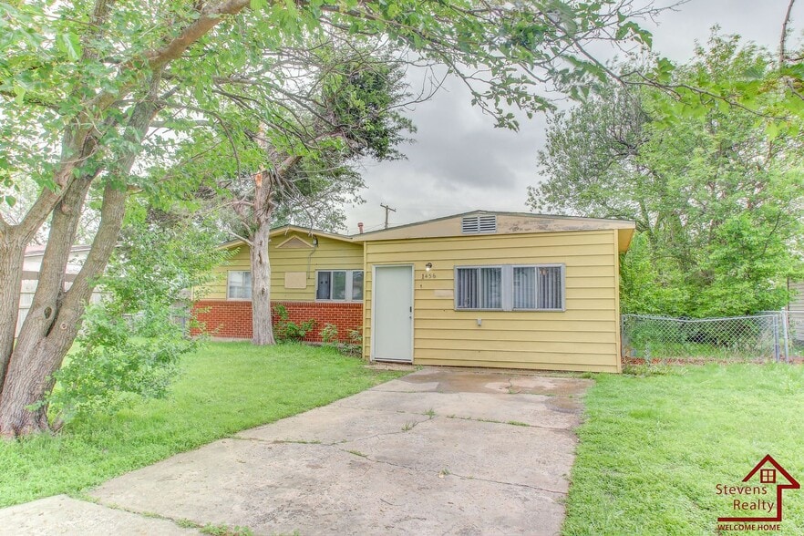 Building Photo - 1436 NW Ozmun Ave