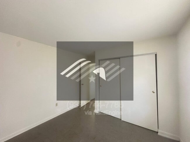 Building Photo - 807 E Trotwood Blvd