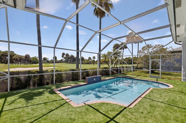 Building Photo - 6778 Oakmont Way