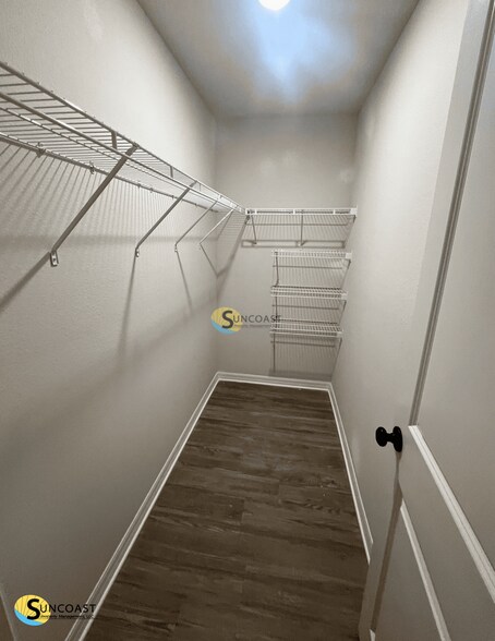 Building Photo - 20 Untermeyer Pl