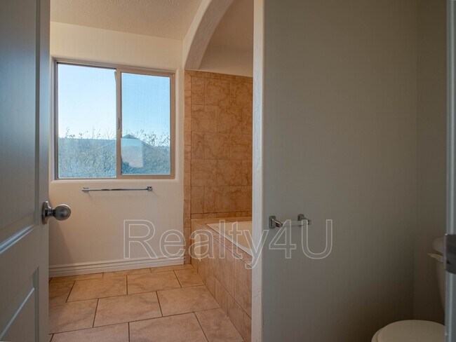 Building Photo - 13341 Copper Park Dr