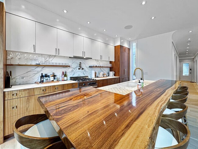 Building Photo - 4639 18th St