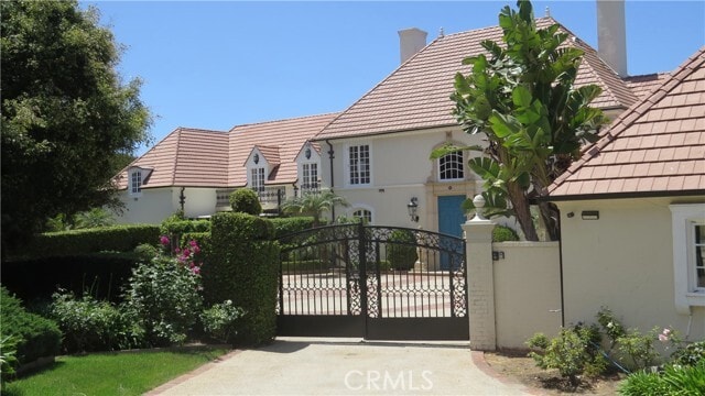 Building Photo - 605 Paseo Del Mar