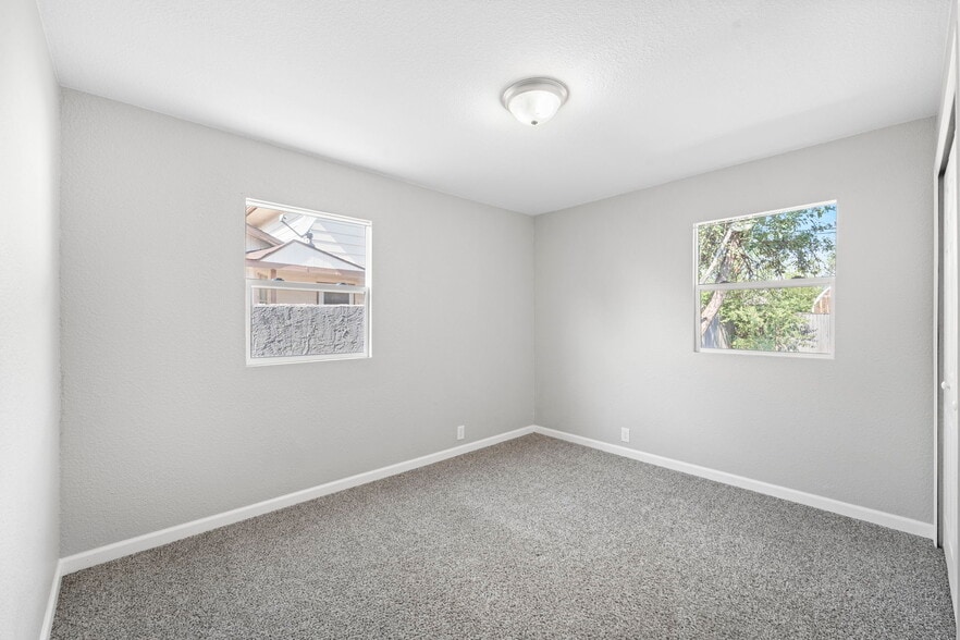 Building Photo - 1222 Florence Ave