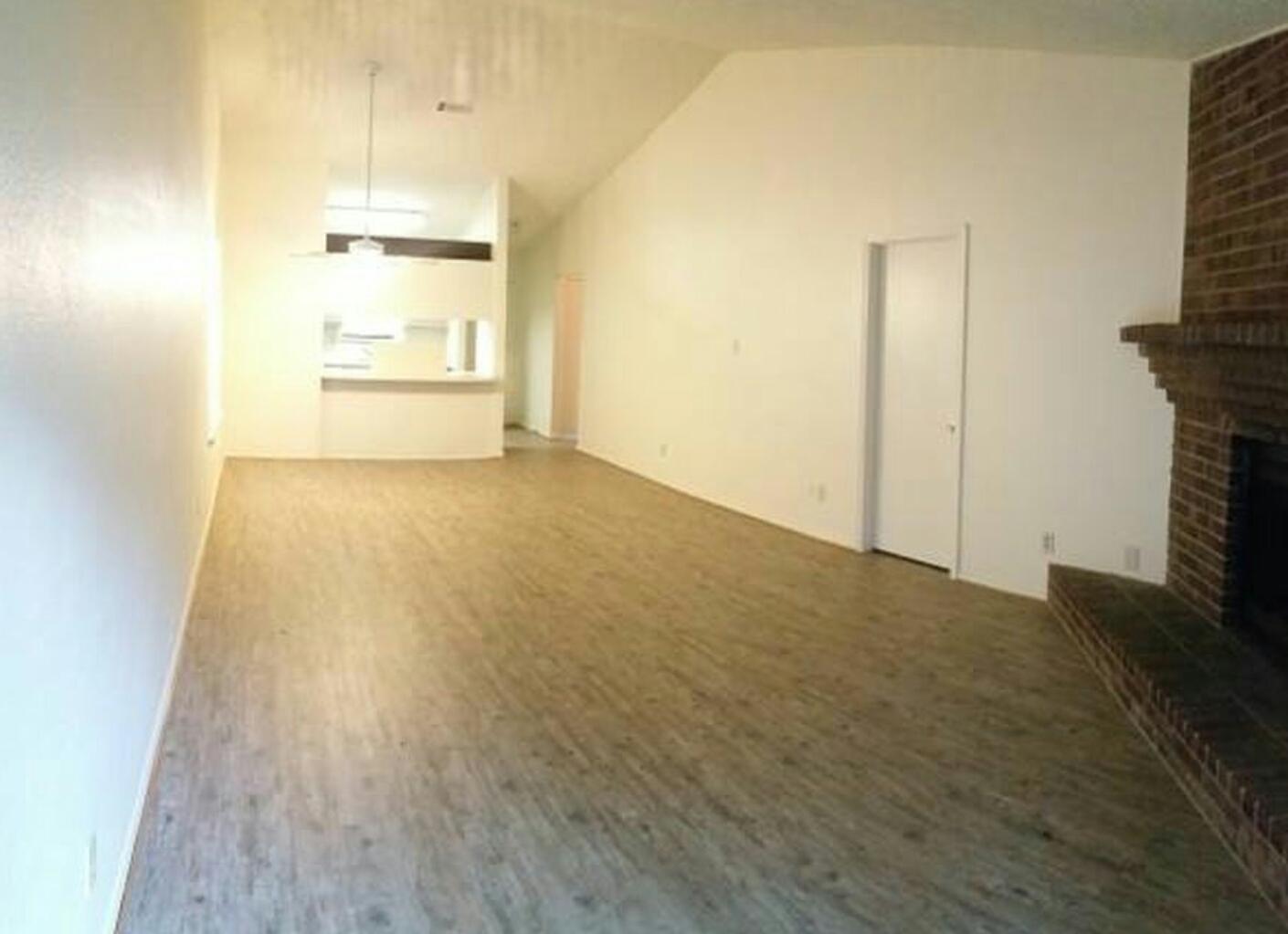 Building Photo - 1717 Dynasty Dr