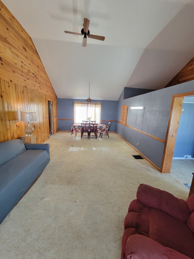 Building Photo - 202 Prospect St