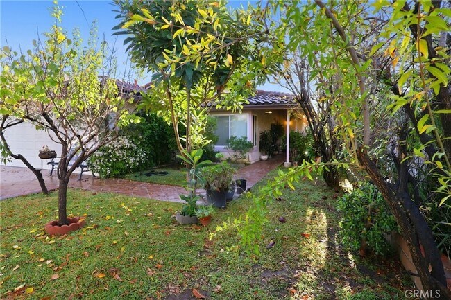 Building Photo - 2142 Iron Club Dr