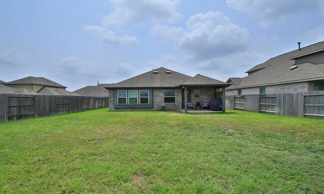 Building Photo - 20202 Creekdale Bend Dr