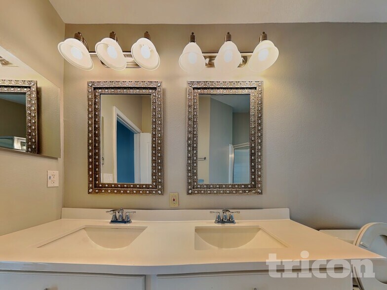 Building Photo - 4213 Branchside Ln