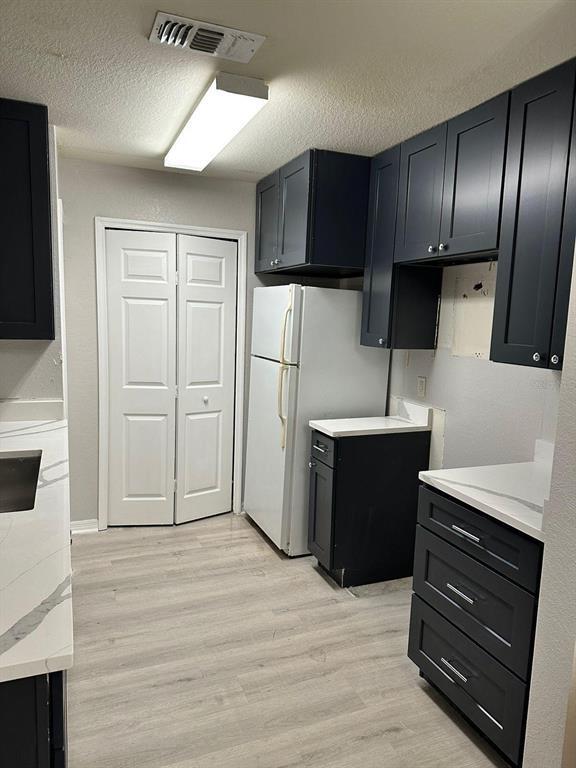 Building Photo - 5455 Vineland Rd