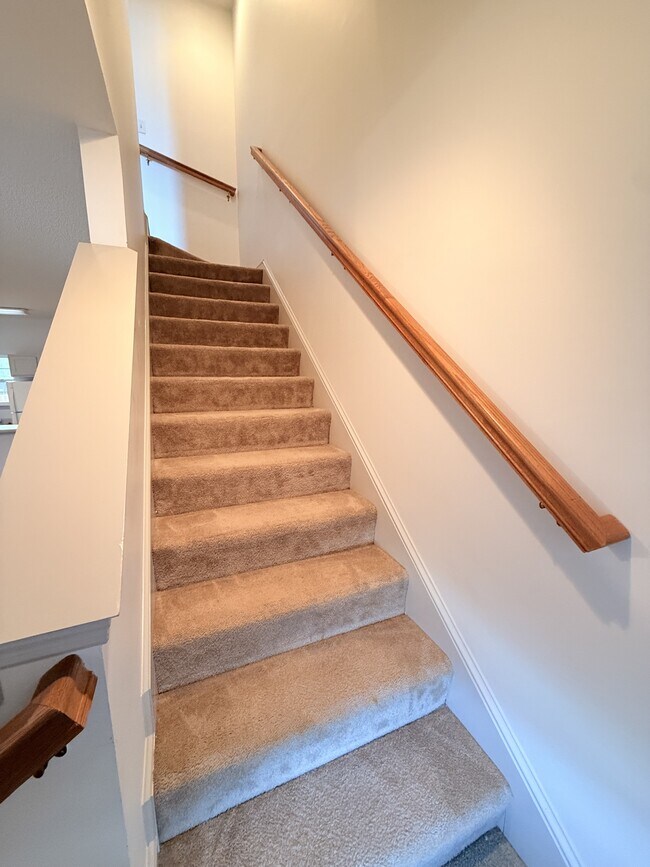 Building Photo - 817 15th St