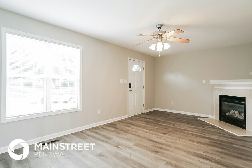 Building Photo - 4912 Windblown Ct