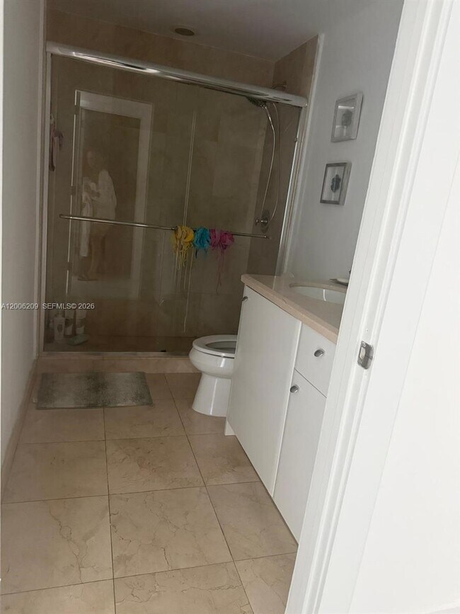 Building Photo - 19400 Turnberry Way