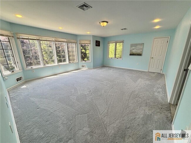 Building Photo - 126 Mary Alice Ct