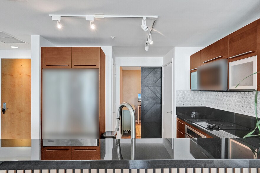 Building Photo - 244 Biscayne Blvd