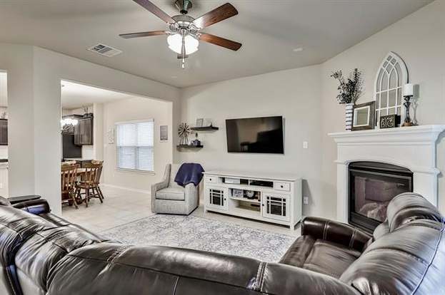 Building Photo - 10129 Leander Pl